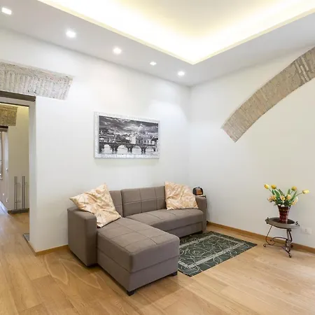 Trevi House * Rzym