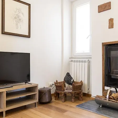 Trevi House Apartament *