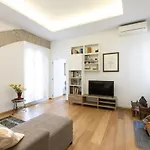 Trevi House * Roma